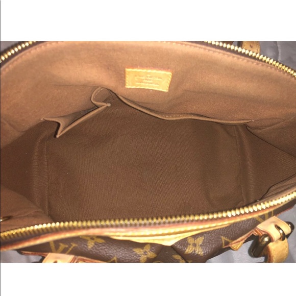 100% Authentic Louis Vuitton Tivoli GM - Picture 3 of 6
